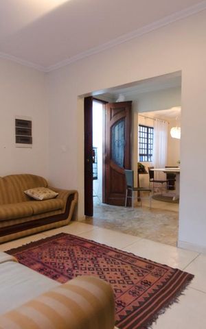 Casa à venda com 240m², 3 quartos e 1 vagaSala