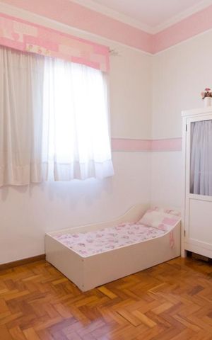 Casa à venda com 240m², 3 quartos e 1 vagaSuíte 2
