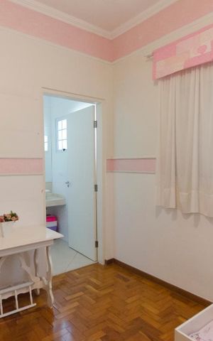 Casa à venda com 240m², 3 quartos e 1 vagaSuíte 2