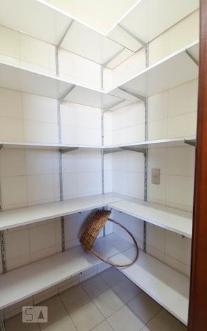 Apartamento à venda com 128m², 3 quartos e 2 vagasDespensa