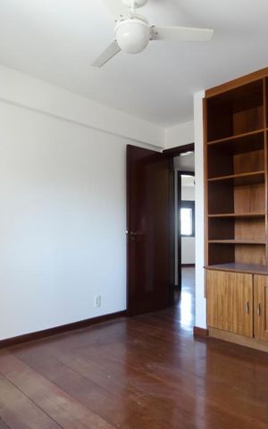 Apartamento à venda com 128m², 3 quartos e 2 vagasQuarto 2
