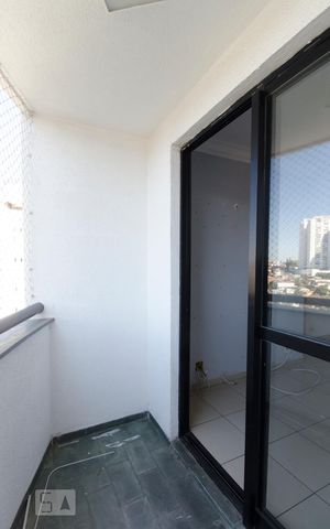 Apartamento para alugar com 65m², 2 quartos e 1 vagaSacada