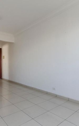 Apartamento para alugar com 65m², 2 quartos e 1 vagaSala