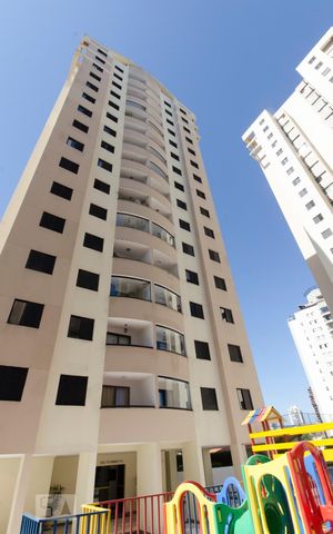 Apartamento para alugar com 65m², 2 quartos e 1 vagaFachada
