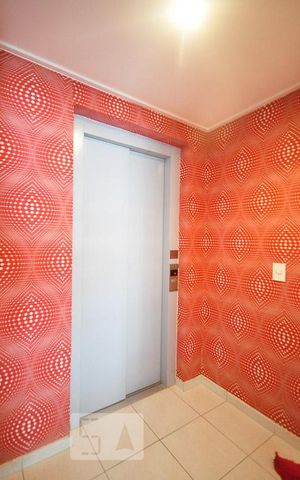 Apartamento à venda com 81m², 2 quartos e 1 vagahall do elevador