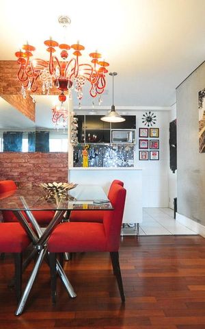 Apartamento à venda com 81m², 2 quartos e 1 vagamesa de jantar