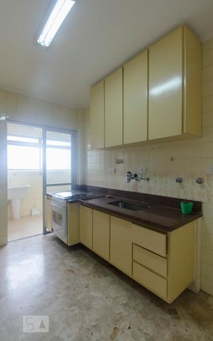 Apartamento à venda com 70m², 2 quartos e 1 vagaCozinha