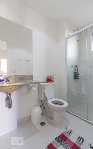 Apartamento à venda com 42m², 1 quarto e 1 vaga Apartamento à venda com 42m², 1 quarto e 1 vagaBanheiro da Suite