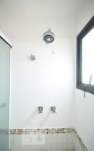 Apartamento à venda com 236m², 4 quartos e 4 vagasdetalhe do banheiro suíte 3