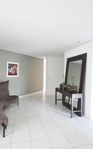 Apartamento à venda com 236m², 4 quartos e 4 vagashall social