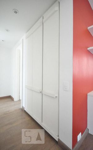 Apartamento à venda com 236m², 4 quartos e 4 vagasarmário do corredor