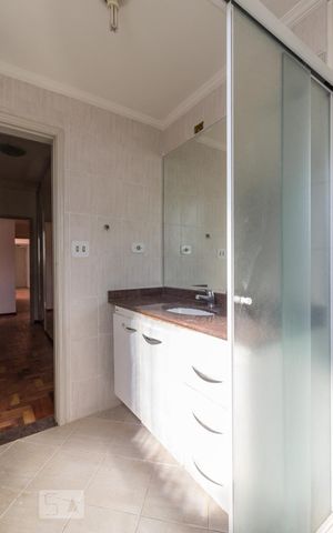 Apartamento para alugar com 90m², 3 quartos e 1 vaga Apartamento para alugar com 90m², 3 quartos e 1 vagaBanheiro