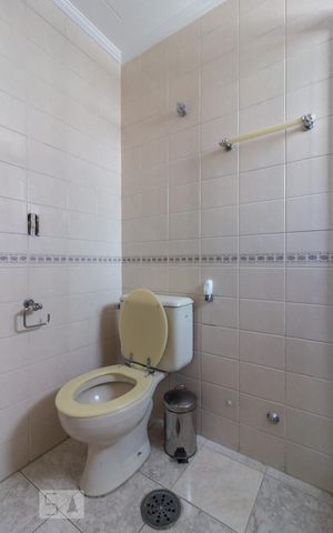 Apartamento à venda com 105m², 2 quartos e 2 vagas Apartamento à venda com 105m², 2 quartos e 2 vagasBanheiro da Quarto 2 (suite)