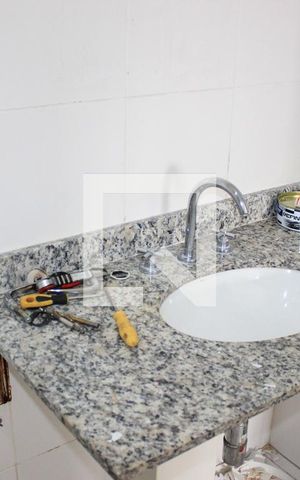 Apartamento para alugar com 68m², 2 quartos e 1 vagaBanheiro da Suíte