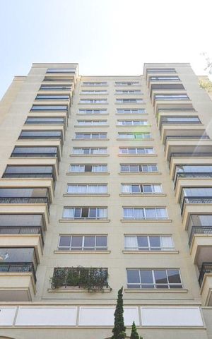 Apartamento à venda com 136m², 4 quartos e 4 vagasfachada