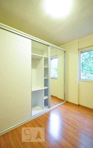 Apartamento à venda com 70m², 3 quartos e 2 vagasarmário do quarto 3