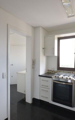 Apartamento à venda com 81m², 2 quartos e 2 vagas Apartamento à venda com 81m², 2 quartos e 2 vagasCozinha