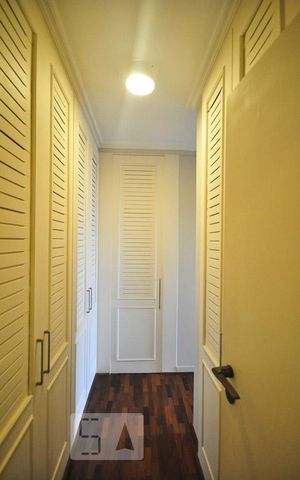 Apartamento à venda com 180m², 4 quartos e 3 vagasarmário da suíte 1