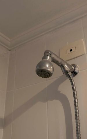 Apartamento à venda com 110m², 2 quartos e 2 vagasBanheiro social (Chuveiro)