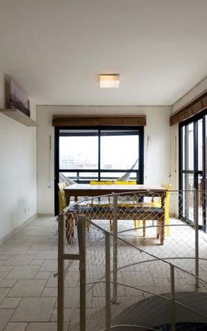 Apartamento à venda com 110m², 2 quartos e 2 vagasCobertura - Sala
