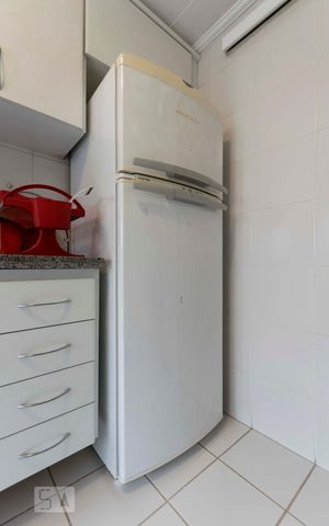 Apartamento à venda com 110m², 2 quartos e 2 vagasCozinha (Geladeira)