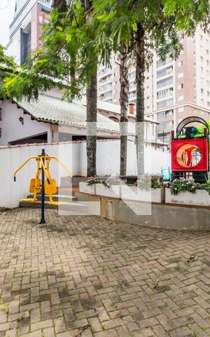 Casa de condomínio à venda com 400m², 4 quartos e 3 vagas Casa de condomínio à venda com 400m², 4 quartos e 3 vagasAcademia