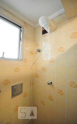 Apartamento à venda com 76m², 2 quartos e 1 vagadetalhe do banheiro
