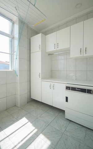 Apartamento à venda com 140m², 3 quartos e 1 vaga Apartamento à venda com 140m², 3 quartos e 1 vagaCozinha