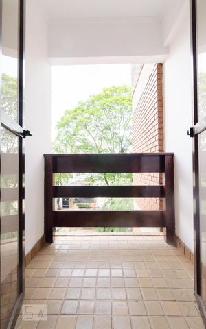 Apartamento à venda com 70m², 2 quartos e 1 vaga Apartamento à venda com 70m², 2 quartos e 1 vagaSacada