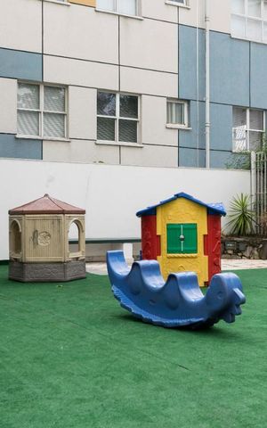 Apartamento para alugar com 147m², 4 quartos e 2 vagasÁrea comum - Playground