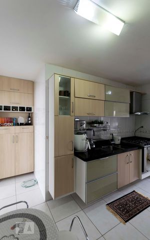 Apartamento para alugar com 147m², 4 quartos e 2 vagasCozinha (Armários)