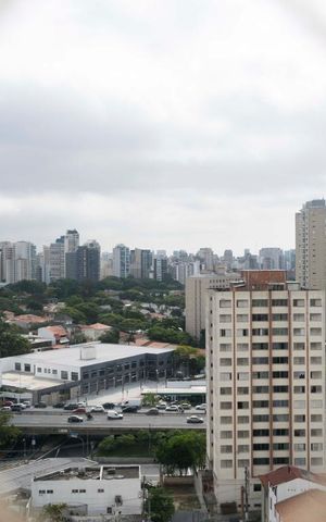 Apartamento para alugar com 147m², 4 quartos e 2 vagasVista