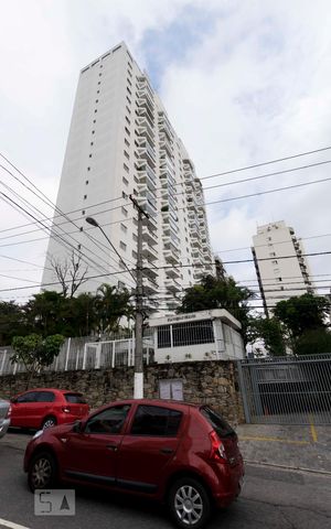 Apartamento para alugar com 147m², 4 quartos e 2 vagasFachada