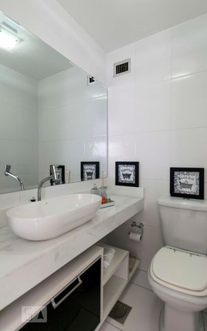 Apartamento para alugar com 147m², 4 quartos e 2 vagasLavabo