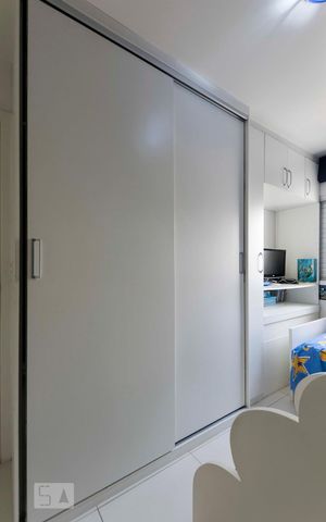 Apartamento para alugar com 147m², 4 quartos e 2 vagasQuarto 3 - Suíte (Armários)