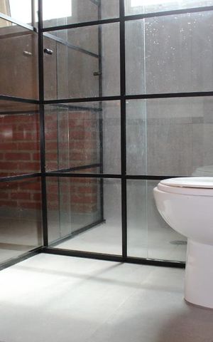 Apartamento à venda com 107m², 2 quartos e 2 vagas Apartamento à venda com 107m², 2 quartos e 2 vagasBanheiro da suíte