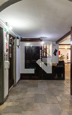 Studio para alugar com 30m², 1 quarto e sem vaga Studio para alugar com 30m², 1 quarto e sem vagaHall de Entrada