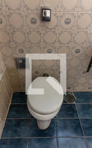 Studio para alugar com 30m², 1 quarto e sem vaga Studio para alugar com 30m², 1 quarto e sem vagaBanheiro