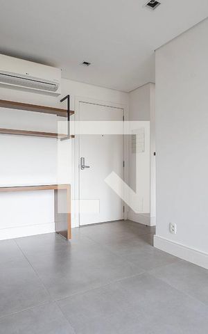 Apartamento à venda com 40m², 1 quarto e 1 vagaSala/Cozinha