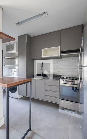 Apartamento à venda com 40m², 1 quarto e 1 vagaSala/Cozinha