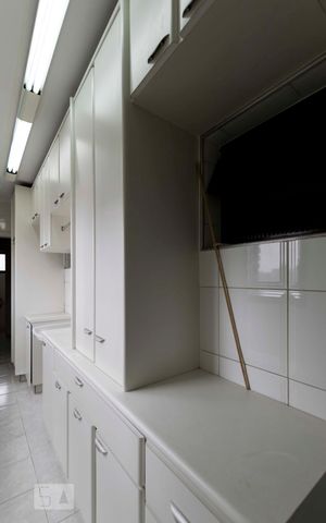 Apartamento à venda com 260m², 4 quartos e 5 vagasLavanderia