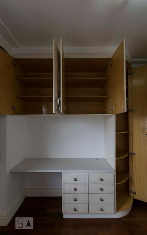 Apartamento à venda com 260m², 4 quartos e 5 vagasQuarto 1 