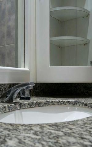 Apartamento à venda com 260m², 4 quartos e 5 vagasBanheiro do Quarto 2