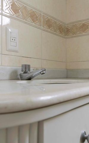 Apartamento à venda com 260m², 4 quartos e 5 vagasCobertura - Banheiro social 2