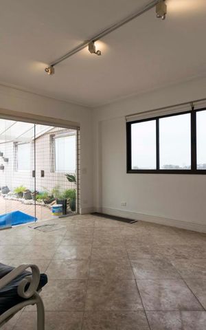 Apartamento à venda com 260m², 4 quartos e 5 vagasCobertura