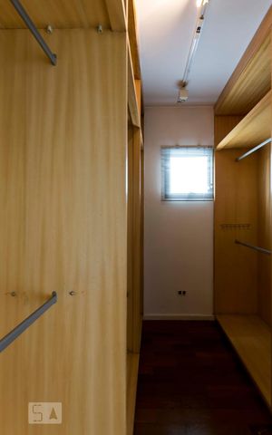 Apartamento à venda com 260m², 4 quartos e 5 vagasCloset do Quarto 2