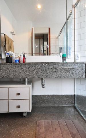 Apartamento à venda com 82m², 1 quarto e 2 vagasbanheiro suíte