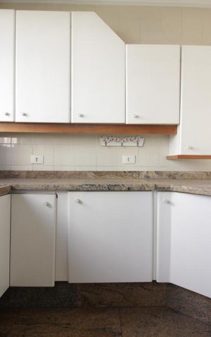Apartamento à venda com 290m², 4 quartos e 3 vagasCozinha