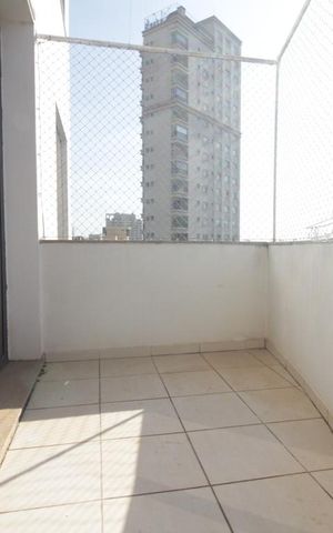 Apartamento à venda com 290m², 4 quartos e 3 vagasVaranda