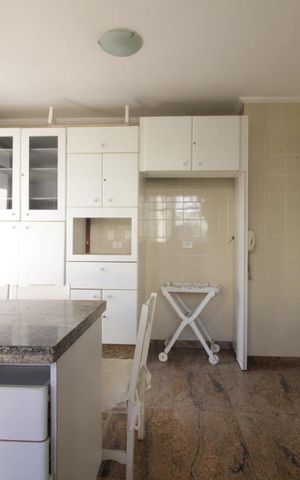 Apartamento à venda com 290m², 4 quartos e 3 vagasCozinha